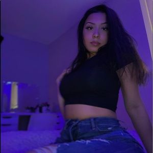 Meet your Posher, Isis